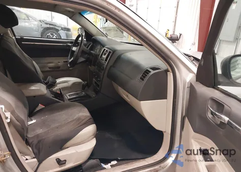 2006 Chrysler 300 Touring из США, поврежденный, VIN 2C3KA53G36H506880